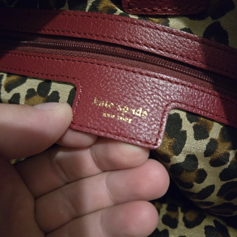 Authentic Kate Spade Red Leather Tote Bag With Leopard Print‎ Interior